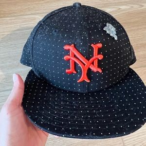 Men’s fitted hat